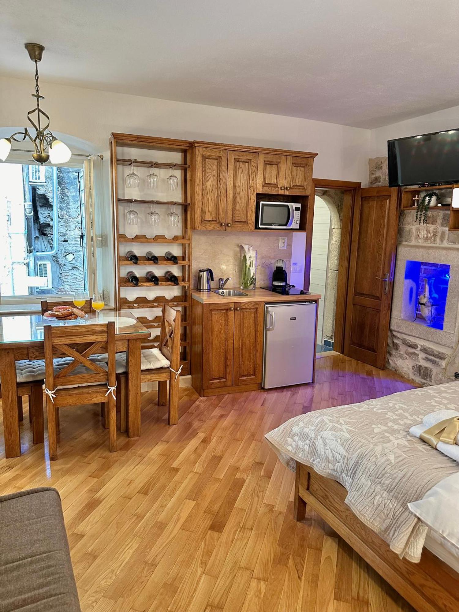 Diocletian Wine Studio Apartment II Split Eksteriør bilde